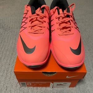 BNWT Nike golf shoe Size 8.5